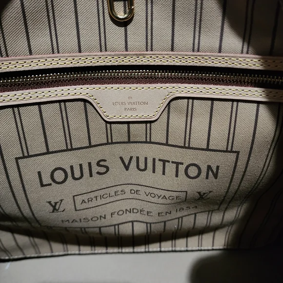 Louis Vuitton Brown Monogram Neverfull Tote Bag - Picture 7 of 8
